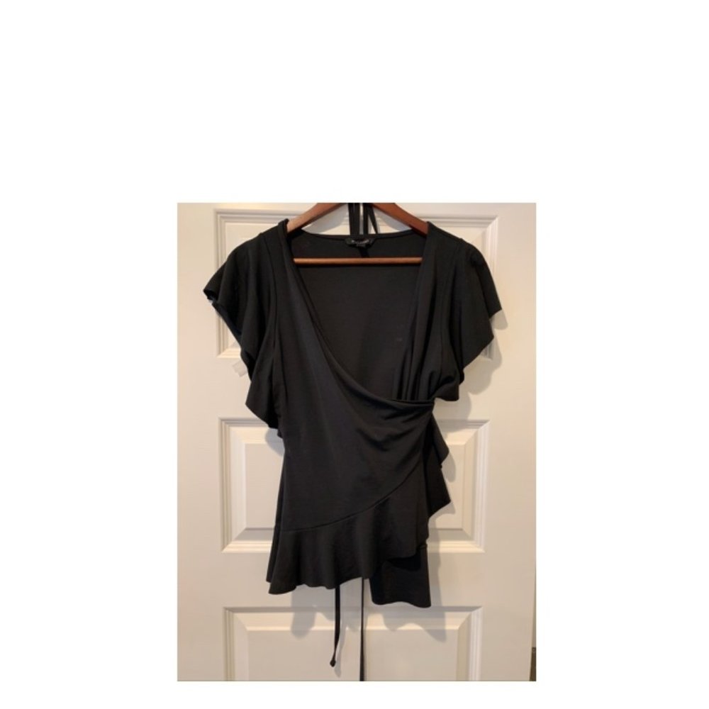 Banana Republic flutter sleeve wrap top